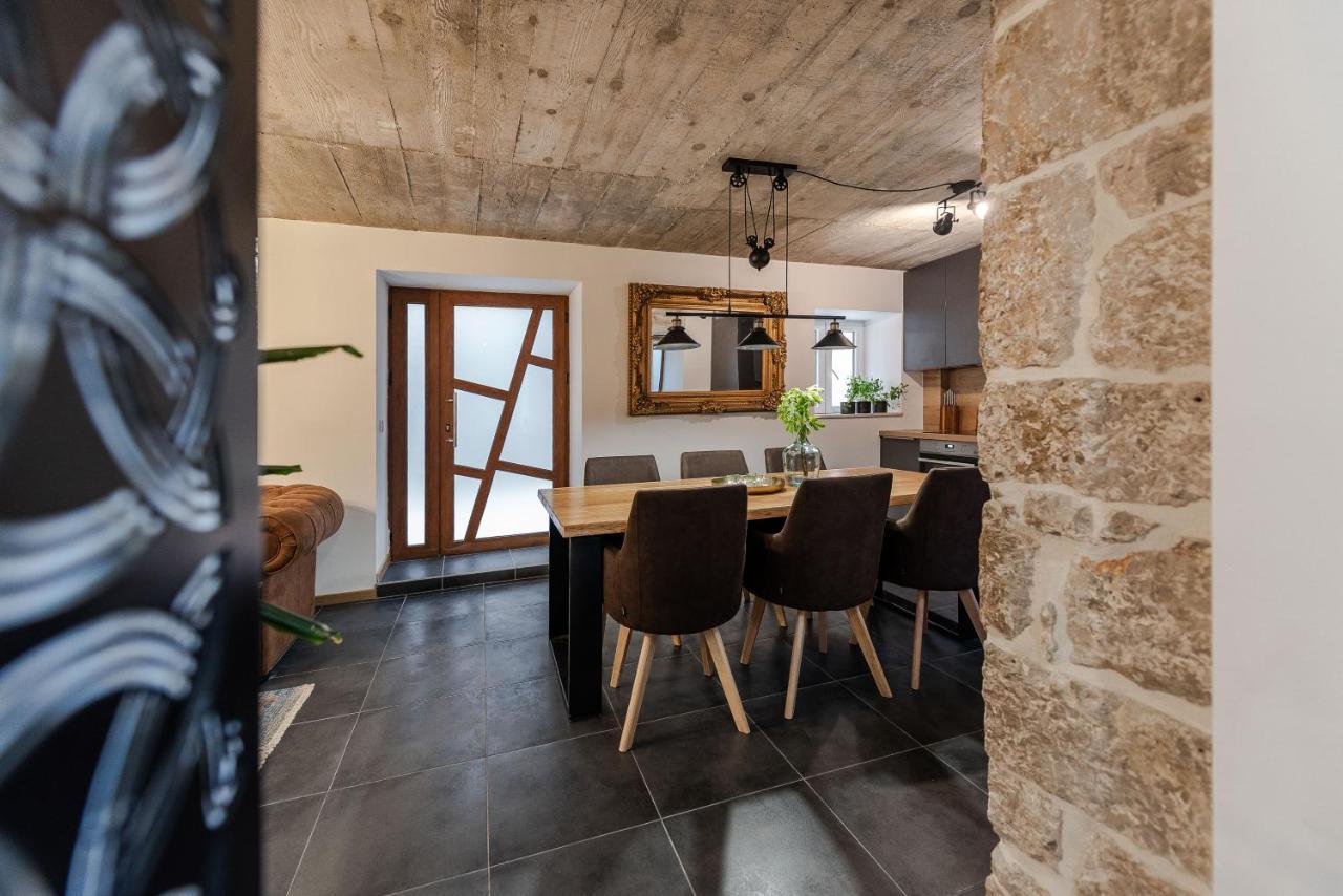 Villa Planita Dalmacija Novigrad  ภายนอก รูปภาพ