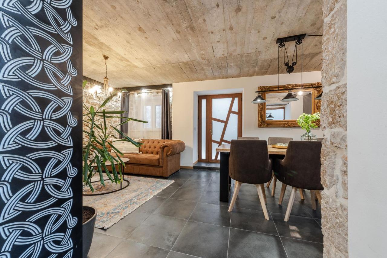 Villa Planita Dalmacija Novigrad  ภายนอก รูปภาพ